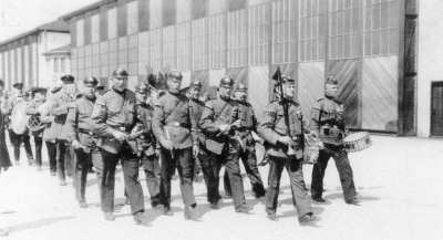 Abmarsch nach einer Groß-Übung 1924/1925
