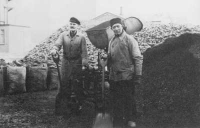 Joseph (Seppl) Tscherner, Heizer, Tjark Schmidt, Heizer, ca. 1930